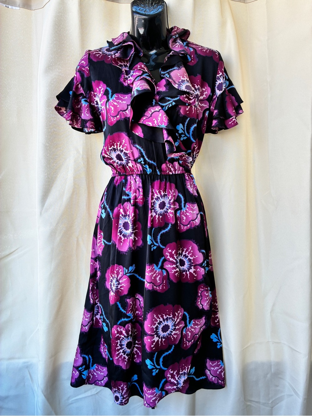 NWT Tucker Stretch Silk Ruffle Wrap Dress Purple Poppies Small